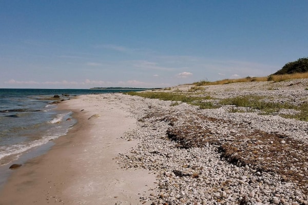 Foto van Kustsereniteit in Ebbelokke-By Traum - Vakantiehuis in Nykøbing Sj - WaterView