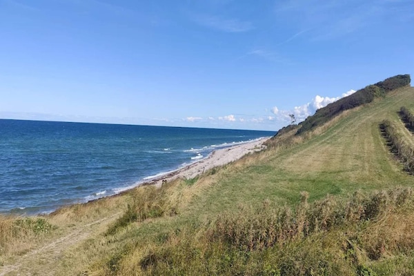 Foto van Kustsereniteit in Ebbelokke-By Traum - Vakantiehuis in Nykøbing Sj - WaterView