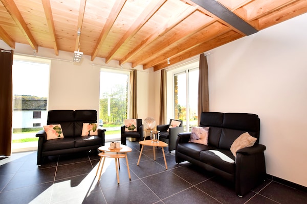 Foto van Gezellig vakantiehuis in Durbuy met tuin - Vakantiehuis in Durbuy - LivingRoom