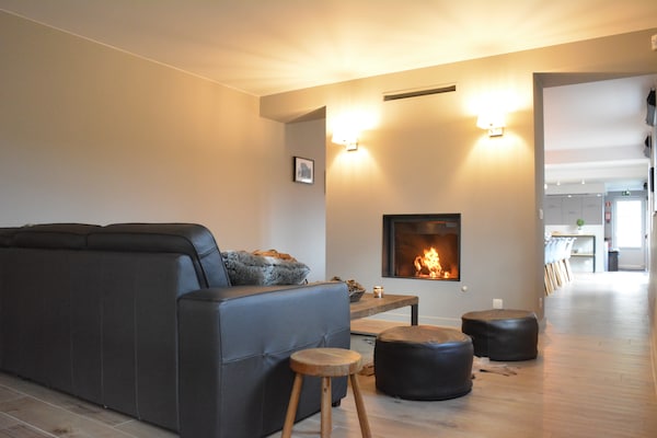 Foto van Rustig verblijf in het bos in Gesves - Vakantiehuis in Haltinne - LivingRoom