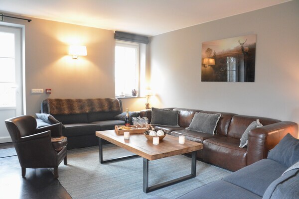 Foto van Rustig verblijf in het bos in Gesves - Vakantiehuis in Haltinne - LivingRoom