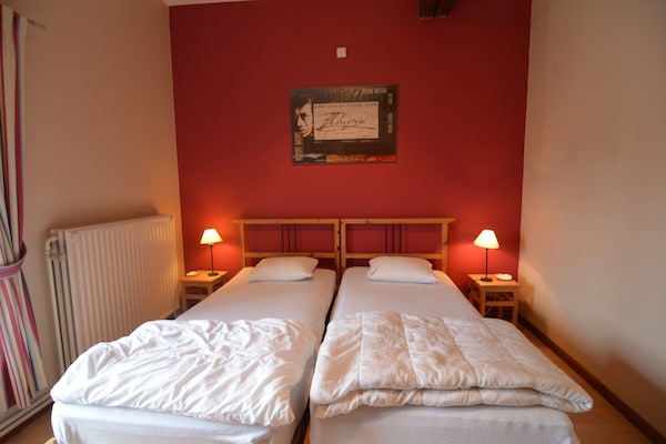 Foto van Elegant kasteelverblijf, Havelange - Vakantiehuis in Barvaux-Condroz - BedRoom