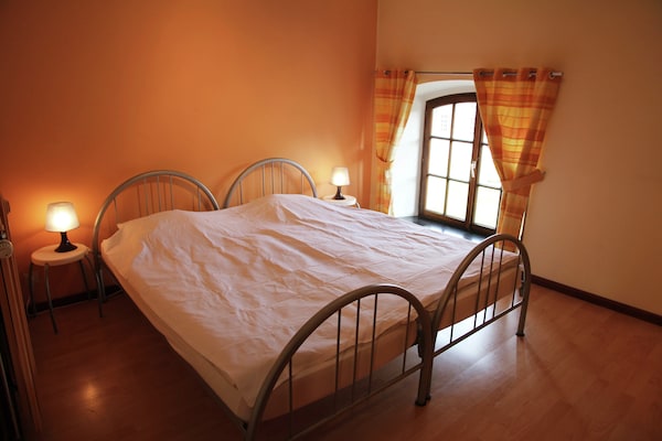 Foto van Elegant kasteelverblijf, Havelange - Vakantiehuis in Barvaux-Condroz - BedRoom
