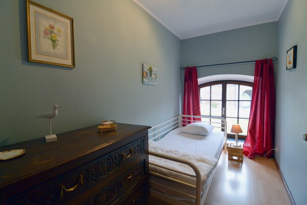 Foto van Elegant kasteelverblijf, Havelange - Vakantiehuis in Barvaux-Condroz - BedRoom