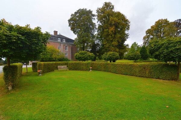 Foto van Elegant kasteelverblijf, Havelange - Vakantiehuis in Barvaux-Condroz - GardenSummer