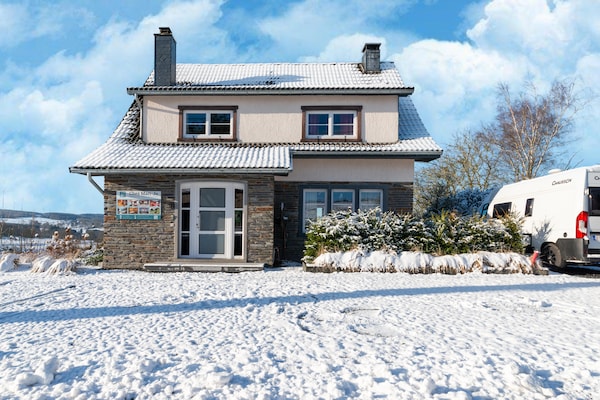 Foto van Ontsnappen bij Mont Saint Jacques - Vakantiehuis in Trois-Ponts - ExteriorWinter
