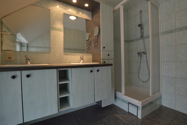 Foto van Leuk groot vakantiehuis, twee afscheidbare gedeeltes - BathRoom