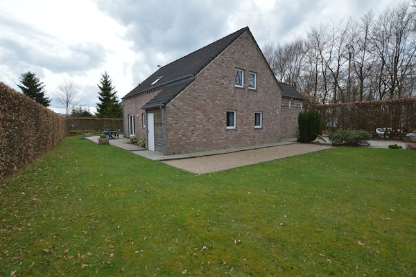 Foto van Leuk groot vakantiehuis, twee afscheidbare gedeeltes - GardenSummer