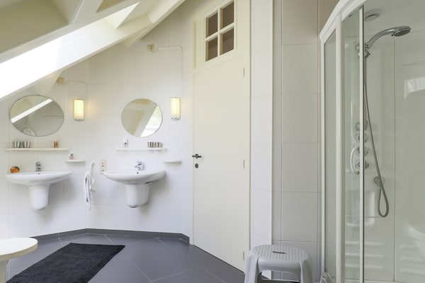 Foto van Rendeux Villa met tuin - Vakantiehuis in Rendeux-Beffe - BathRoom