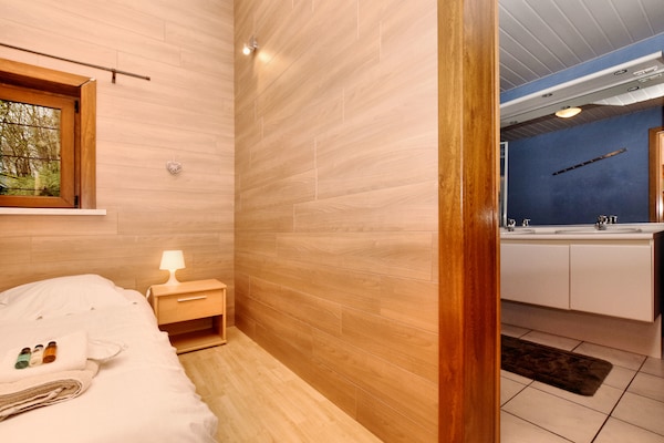 Foto van Durbuy Forest Villa met zwembad - Vakantiehuis in Grandhan (durbuy) - BedRoom