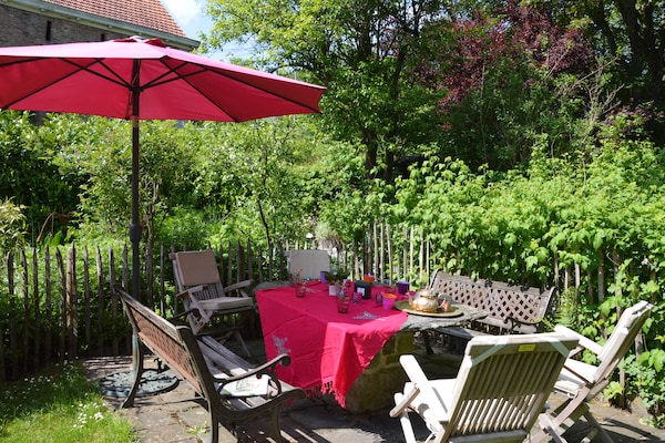 Foto van Elegant verblijf, Comblain-Fairon - Vakantiehuis in Comblain-Fairon - TerraceBalcony