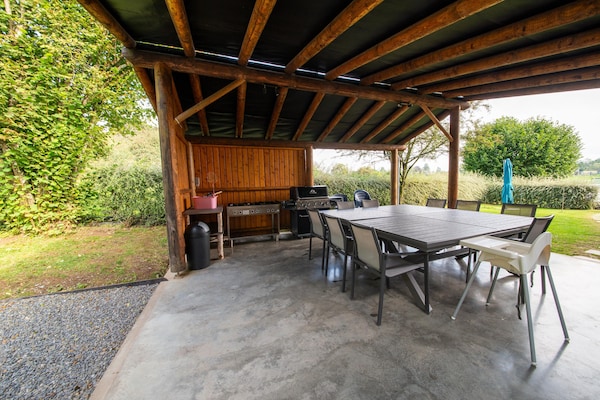 Foto van Grote villa met bubbelbad - Vakantiehuis in Ferrieres - TerraceBalcony
