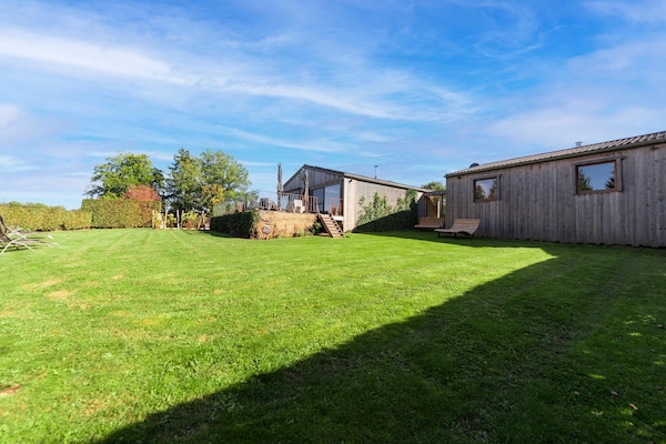 Foto van Weelderig chalet nabij het meer van Bütgenbach - Vakantiehuis in Bullange - GardenSummer