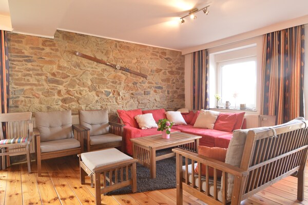 Foto van Appartement in Halenfeld-Amel met terras - Vakantiehuis in Halenfeld-Amel - LivingRoom