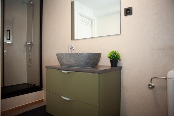 Foto van Ruim stadshuis in Verviers voor 14 gasten - Vakantiehuis in Verviers - BathRoom