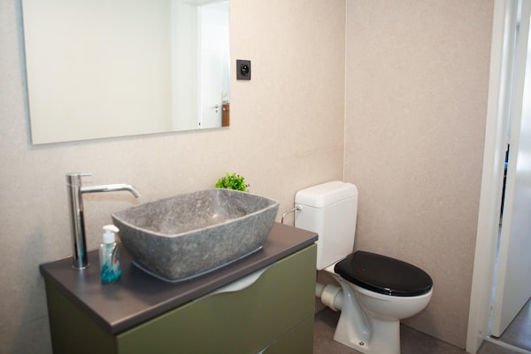 Foto van Ruim stadshuis in Verviers voor 14 gasten - Vakantiehuis in Verviers - BathRoom