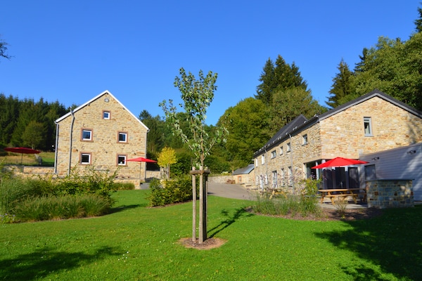 Foto van Vakantiehuis in Ondenval met Sauna en Uitzicht - Vakantiehuis in Ondenval - ExteriorSummer