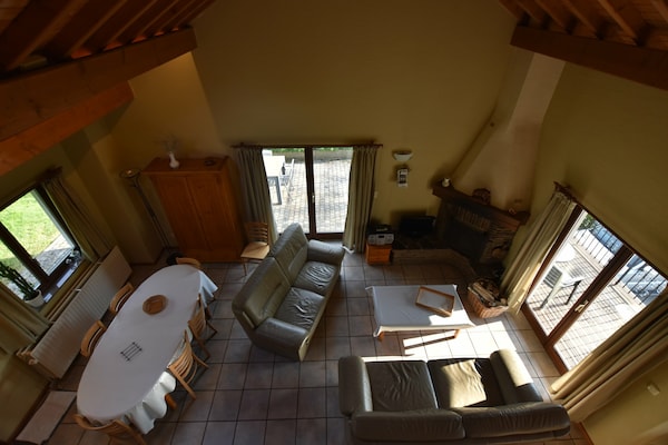 Foto van Chalet in Ardennen bij bosroutes - Vakantiehuis in Xhoffraix - LivingRoom