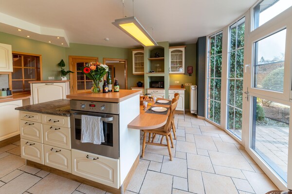 Foto van Vakantiehuis in Lierneux met bubbelbad - Vakantiehuis in Lierneux - Kitchen