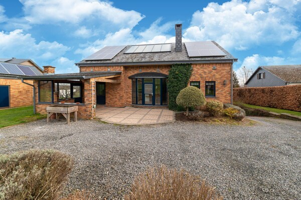 Foto van Vakantiehuis in Lierneux met bubbelbad - Vakantiehuis in Lierneux - TerraceBalcony