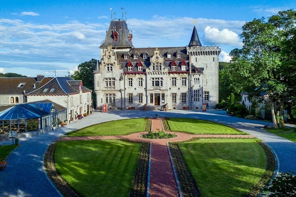 Foto van Vakantiehuis in België met Speelkamer - Vakantiehuis in Somme-Leuze - AreaSummer5KM