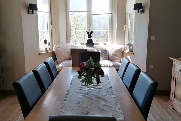 Foto van Zonnig tuinhuisje, Alle - Vakantiehuis in Alle-Sur-Semois - DiningRoom