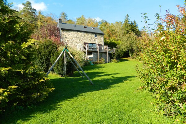 Foto van Sfeervol vakantiehuis in Beauraing met verlichte tuin - GardenSummer