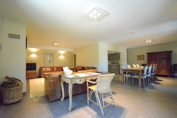 Foto van Vakantiehuis in Gedinne aan de Rivier - Vakantiehuis in Vencimont - DiningRoom