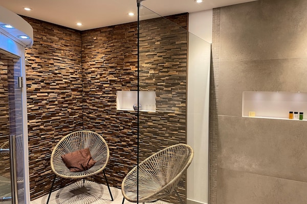 Foto van Historisch kasteelverblijf - Vakantiehuis in Bastogne - Wellness