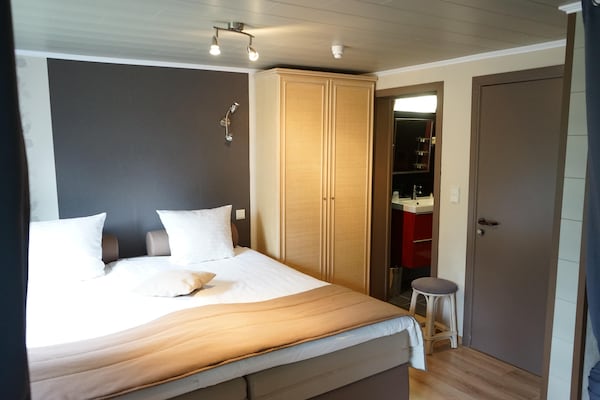 Foto van Charmant huisje met zwembad in Houffalize - Vakantiehuis in Houffalize - BedRoom