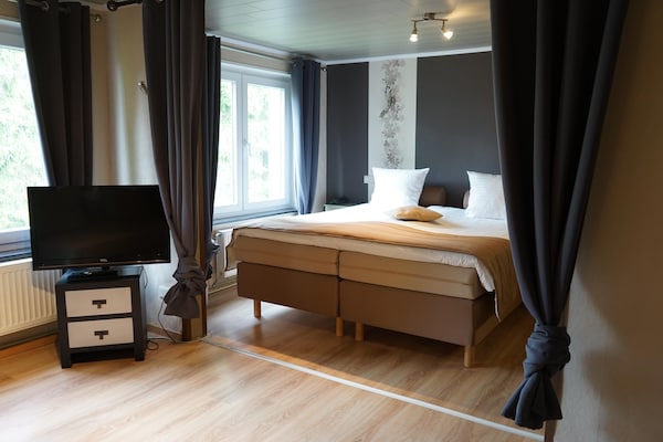 Foto van Charmant huisje met zwembad in Houffalize - Vakantiehuis in Houffalize - BedRoom