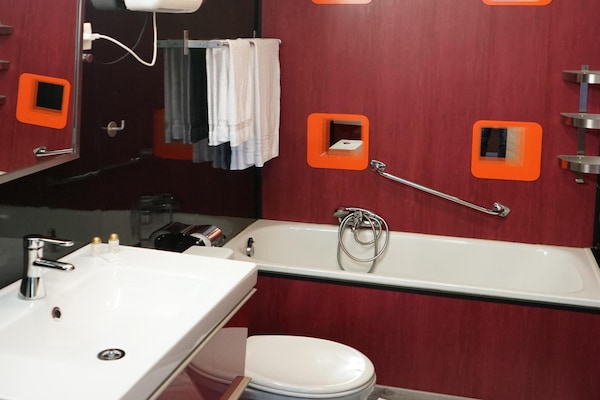 Foto van Charmant huisje met zwembad in Houffalize - Vakantiehuis in Houffalize - BathRoom