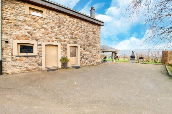 Foto van Elegante Ardense retraite - Vakantiehuis in Vielsalm - Petit-Thier - ExteriorSummer