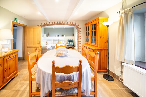 Foto van Elegante Ardense retraite - Vakantiehuis in Vielsalm - Petit-Thier - DiningRoom