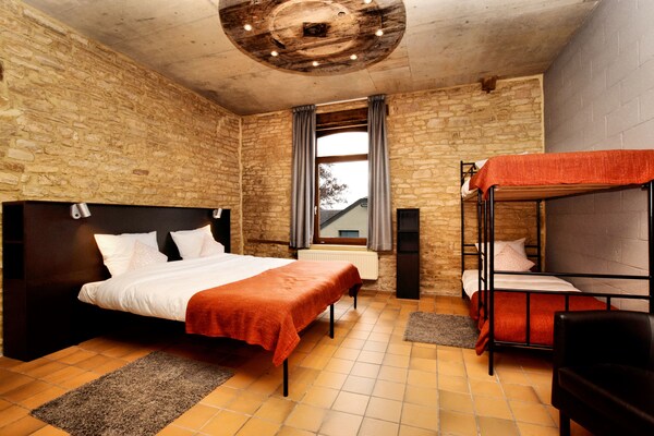 Foto van Groepsvilla met zwembad en sauna - Vakantiehuis in Sainte-Cécile - BedRoom