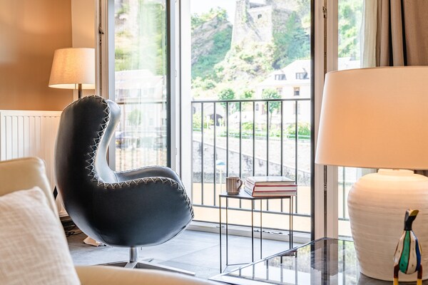 Foto van Villa op een steenworp afstand van het kasteel - Vakantiehuis in Bouillon - LivingRoom