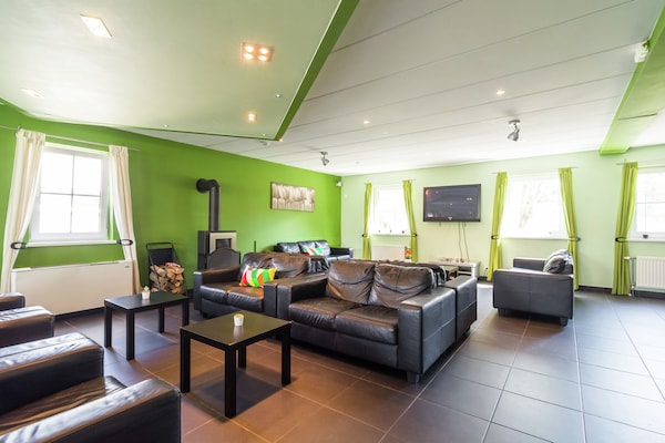 Foto van Groepsuitje in Mellier - Vakantiehuis in Mellier - LivingRoom