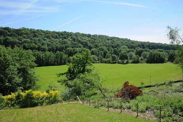 Foto van Chalet in Durbuy met Sauna & Uitzicht - Vakantiehuis in Durbuy - ViewSummer