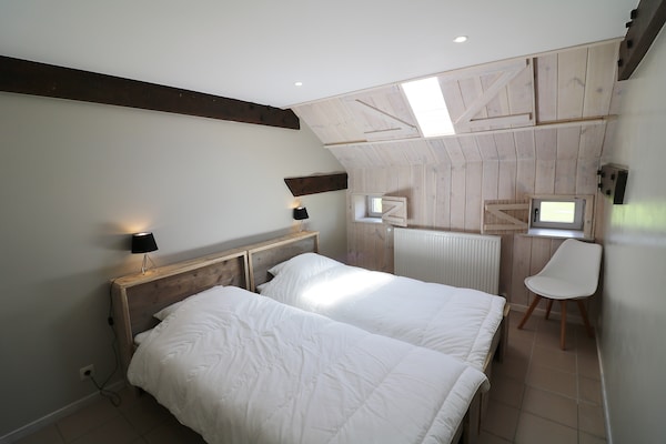 Foto van Ruim vakantiehuis met een grote speelkamer - Vakantiehuis in Manhay - BedRoom