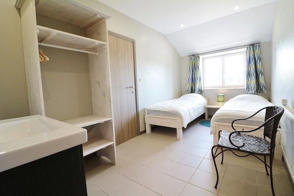 Foto van Ruim vakantiehuis met een grote speelkamer - Vakantiehuis in Manhay - BedRoom