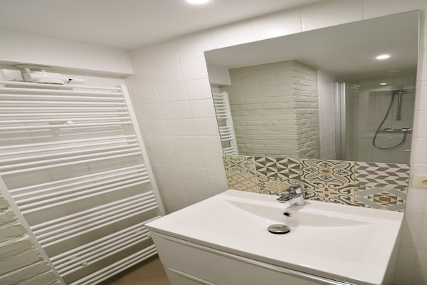 Foto van Ruim vakantiehuis met een grote speelkamer - Vakantiehuis in Manhay - BathRoom