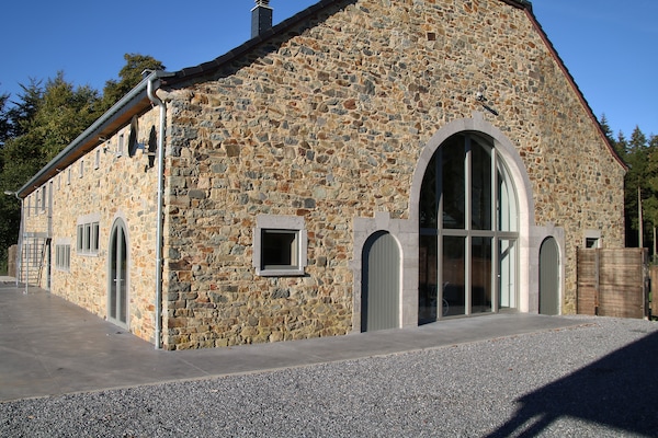 Foto van Ruim vakantiehuis met een grote speelkamer - Vakantiehuis in Manhay - ExteriorSummer