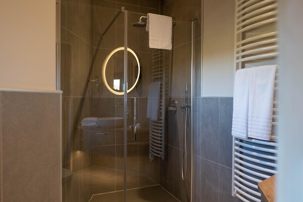 Foto van Natuurontsnappingsbungalow - Vakantiehuis in Antoing - BathRoom