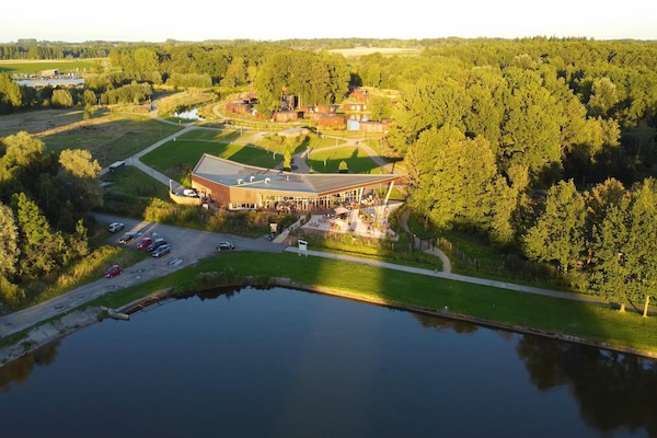 Foto van Ontspannend verblijf in een bungalow - Vakantiehuis in Antoing - AreaSummer1KM