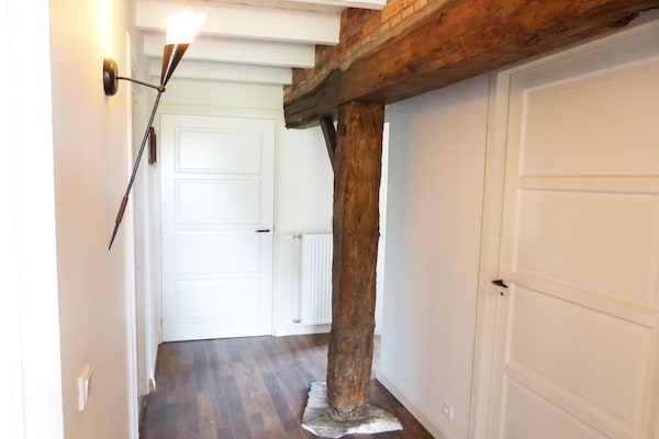 Foto van Comfortabel vakantiehuis met privé tuin - Vakantiehuis in la Neuville-aux-Joûtes - Landing