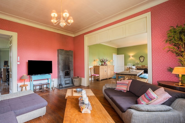 Foto van Vakantiehuis grenzend aan een kasteel. - Vakantiehuis in Pouru-Saint-Remy - LivingRoom