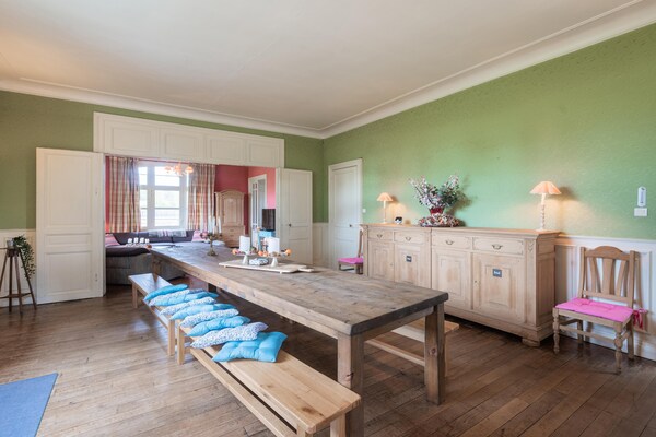 Foto van Vakantiehuis grenzend aan een kasteel. - Vakantiehuis in Pouru-Saint-Remy - DiningRoom