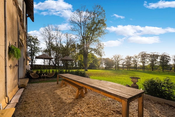 Foto van Vakantiehuis grenzend aan een kasteel. - Vakantiehuis in Pouru-Saint-Remy - ViewSummer