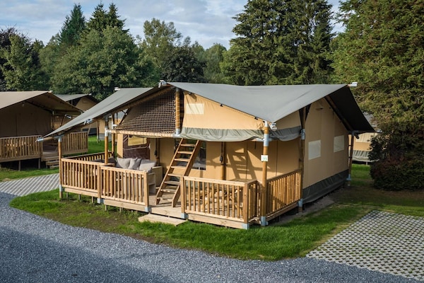Foto van Houten 8-persoons vakantietent - Vakantiehuis in Signy-l’Abbaye - 