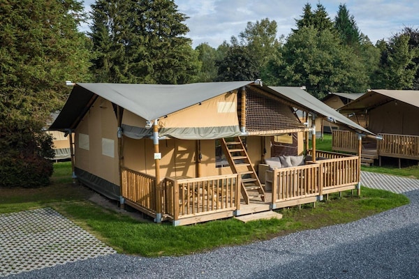 Foto van Houten 8-persoons vakantietent - Vakantiehuis in Signy-l’Abbaye - TerraceBalcony